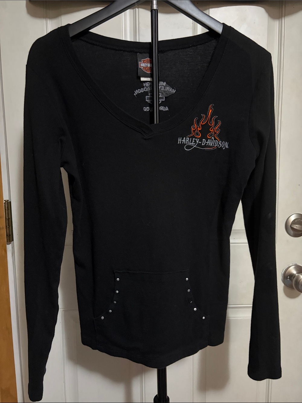 Vintage Y2K Harley Davidson Long Sleeve Embroidered Flame Logo Studded Pocket